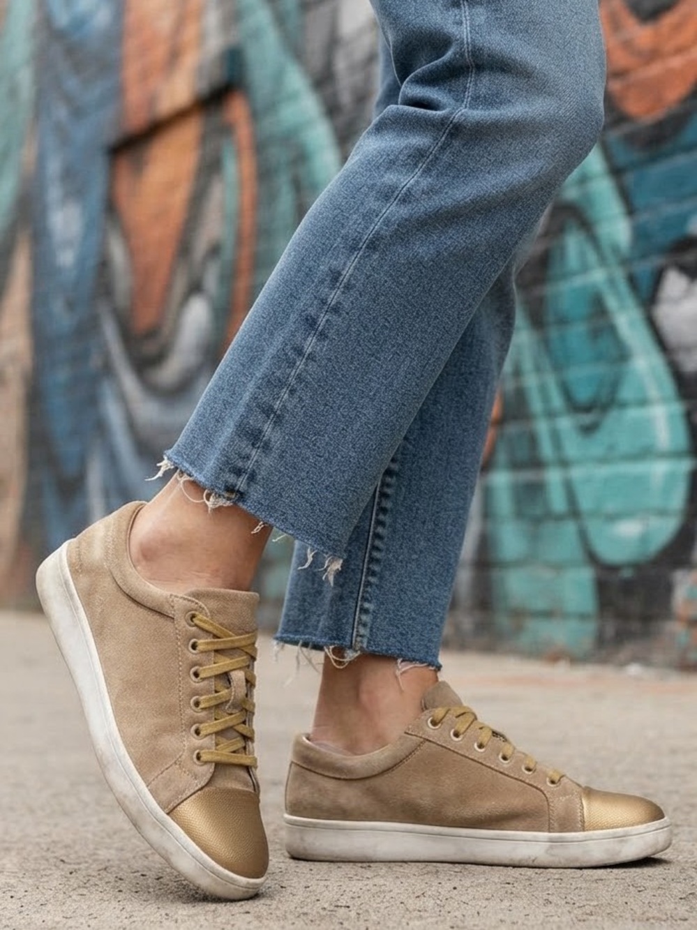 Mark Nason Gold Low Top Leather Lace Up Sneakers Size 8.5